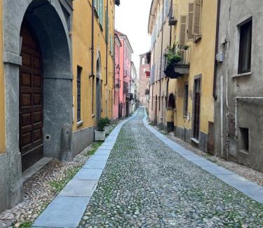 Pinerolo Apartamento | Maison des Artistes
