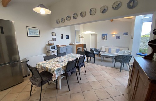 Sainte-Marie-de-Re Chalet De Esquí | Maison des Boutons d'Or : Charming house for up to 4 people