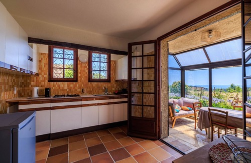 Tourrettes-sur-Loup Chalet De Esquí | MAISON DES CANORGUES - Peaceful Haven in Tourrettes