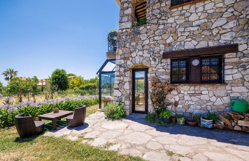 Tourrettes-sur-Loup Chalet De Esquí | MAISON DES CANORGUES - Peaceful Haven in Tourrettes
