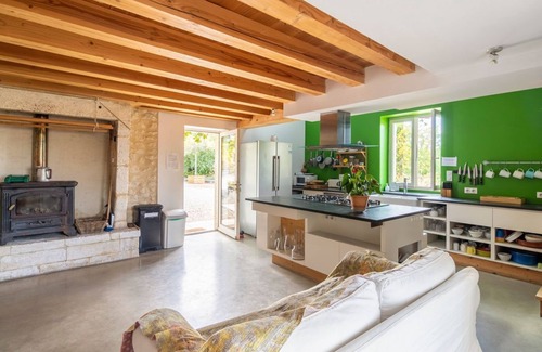 Verteillac Villa | Maison Des Pivoines - Seis Habitaciones Villa, Capacidad 12