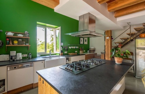 Verteillac Villa | Maison Des Pivoines - Seis Habitaciones Villa, Capacidad 12