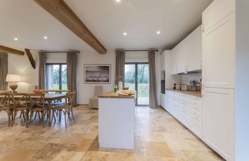 Cricqueboeuf Casa | Maison des Pommiers-Casa-De Lujo-Baño con bañera