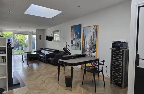 Plateau - Mont-Valerien Casa | Maison design aux portes de Paris