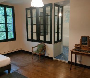 Perchede Cama Y Desayuno | Maison Doat 1823