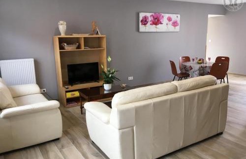 Aniche Casa | Maison Douaisis pour 4 pers avec jardin, terrasse, parking sécurisé et proche tramway - FR-1-510-134