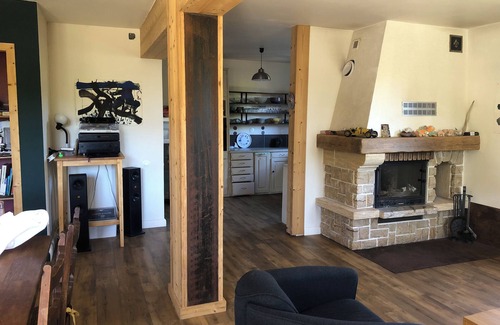 Dorres Casa | Maison à Dorres - Roman baths and hiking trails from the house.
