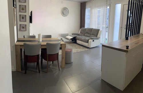 Funay - Bruyeres Casa | Maison en Entier Proche des 24h