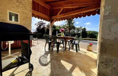 Castelnau-Montratier-Sainte-Alauzie Villa | Maison en Pierre au Cœur du Quercy Blanc