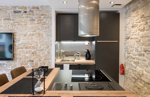 Saint-Alban-de-Roche Casa | Maison en Pierre