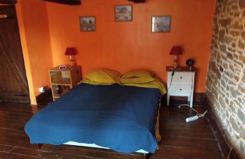 Lanhelin Casa | maison en granit bleue