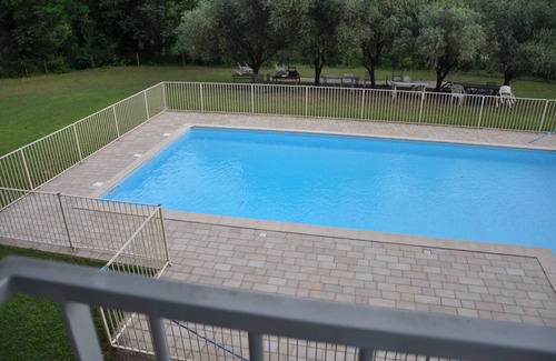 Chavannes Casa | Maison en Pierre Dans Co-propriété Avec Piscine
