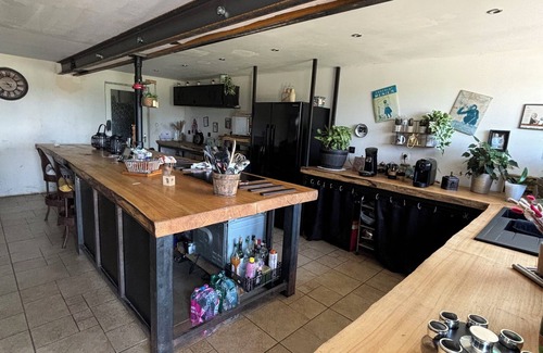 Roquebrune Casa | Maison en Plein Coeur de Campagne. Animaux de Compagnie Acceptés!