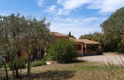 Saint-Julien Casa | House in the middle of nature in peace, ideal spa treatment, holidays and seminars.