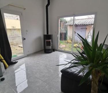 La Salvetat-Saint-Gilles Apartamento | Maison entre ville et campagne