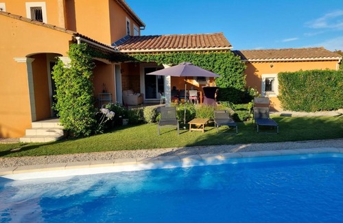 Cabannes Casa | Maison Félicie, piscine privée et climatisation