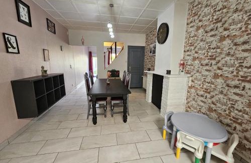 Montigny-en-Gohelle Villa | Maison familiale, 3 chambres, jardin et parking privé