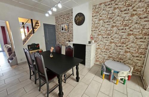 Montigny-en-Gohelle Villa | Maison familiale, 3 chambres, jardin et parking privé