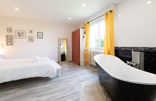 Sainte-Anne-d'Auray Apartamento | Maison familiale - Spacieuse - Wifi - Parking