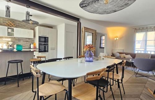 Saint-Arnoult Casa | Maison familiale 12 couchages, spa et terrasse