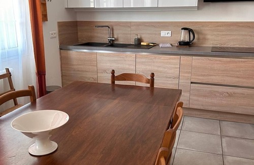Saint-Andre Casa | Maison Familiale au Cœur du Village, au Pied des Albères et à 8km des Plages