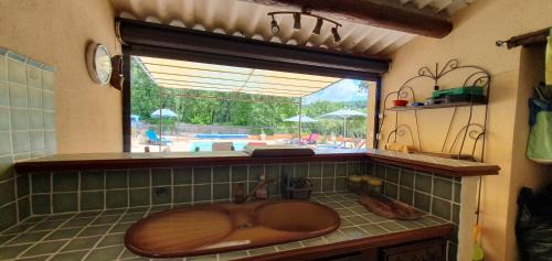 Caseneuve Casa | Maison familiale avec piscine et boulodrome dans le Luberon