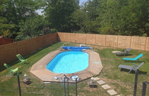 Gurgy Casa | Maison Familiale Avec Piscine