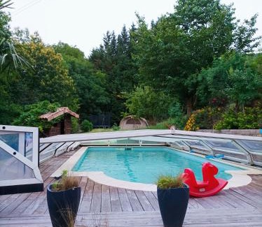 Saint-Chamond Casa | Maison familiale campagne piscine forêt