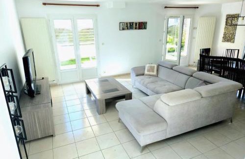 Luc-sur-Mer Casa | Maison Familiale & Confortable proche Plage