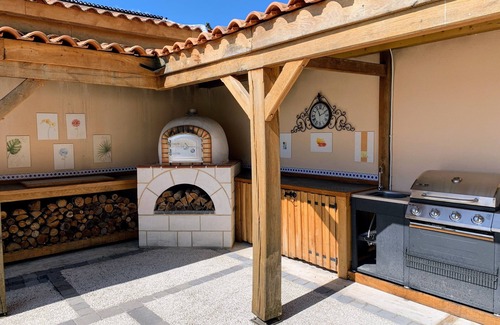 Blanzaguet-Saint-Cybard Casa | Maison 500m2, Piscine Intérieure, Bar, Billard, Grand Jardin