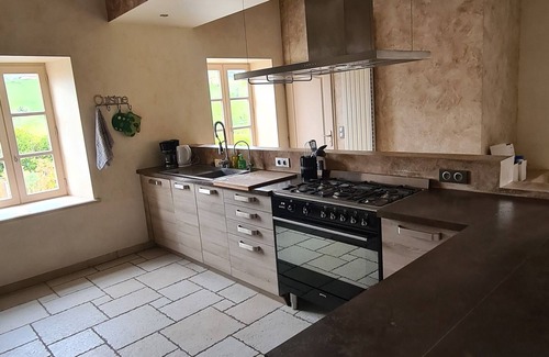 Saint-Didier-sur-Beaujeu Casa | Maison de Village Pour 15 Personnes