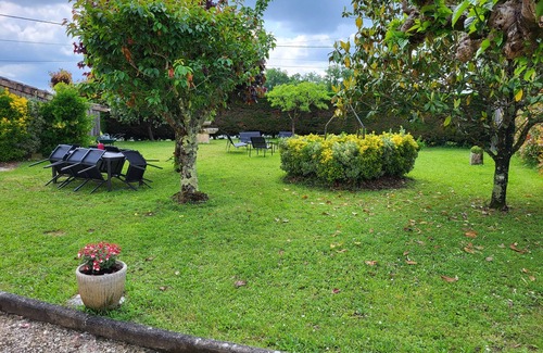 Saint-Genes-de-Castillon Casa | Maison de Famille à la Campagne, 4 Chambres, 7 Personnes, Toute Équipée