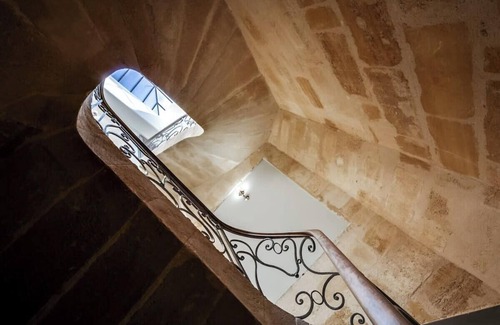Bordeaux City Centre Apartamento | Maison Ingwê - Appartment for 6 in Place Gambetta