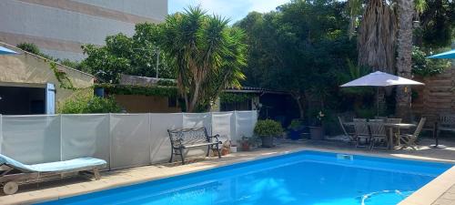 Vielle-Chapelle Villa | Maison jardin grande piscine , sortie bateau possible