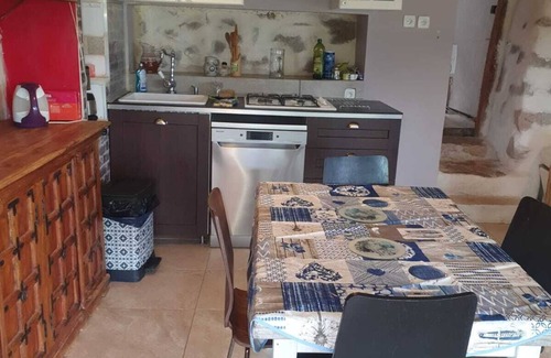 Le Val Casa | Maison "La Miloune" au Coeur de la Provence Verte, Dans Quartier Calme et Arboré