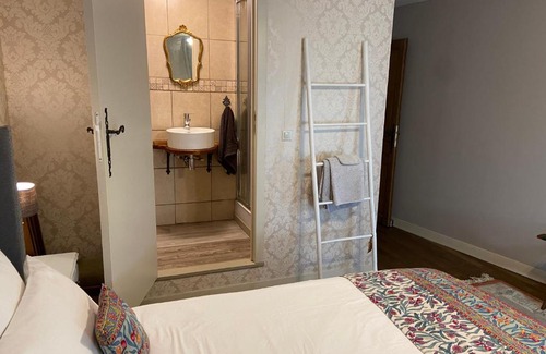 Le Vigeant Cama Y Desayuno | Maison La Roche Chambre D'hotes