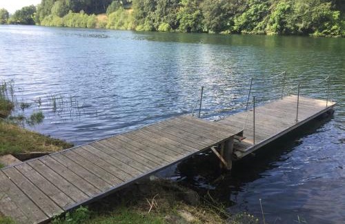 Arvieu Casa | Maison Lac de Pareloup -LES PIEDS DANS L'EAU-