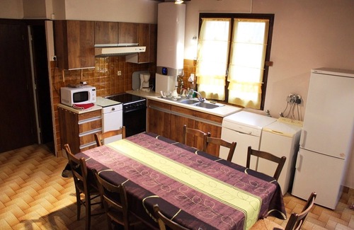 Arvieu Casa | Maison Lac de Pareloup, "LOS PIES EN EL AGUA"