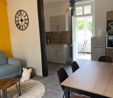 Courcy-aux-Loges Casa | Maison les 3 fées , 3 chambres, Chamerolles