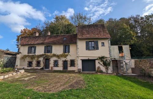 Chateau-Renard Casa | Maison lumineuse avec jardin privé - Idéale pour famille, amis ou séjour pro - Centre historique - FR-1-590-422
