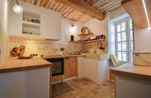 Villecroze Casa | Maison Maples: Provençal charm