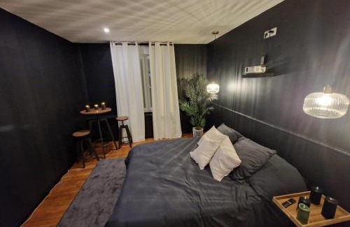 Anzin Cama Y Desayuno | Maison Marceau Suite and SPA
