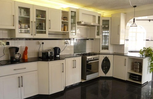 Nairobi Casa | Maison Mitwaba