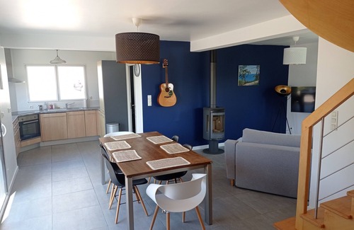 Plomodiern Casa | Maison Moderne à 5 Minutes des Plages