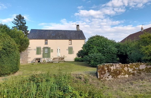 Quarre-les-Tombes Casa | Maison Morvandel
