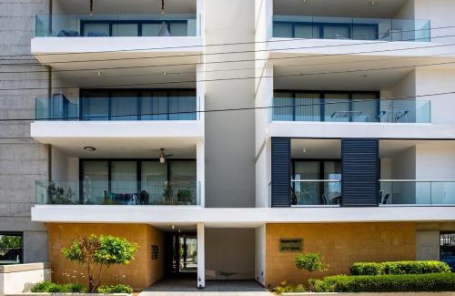 Egkomi Apartamento | Maison Noire by Staycom