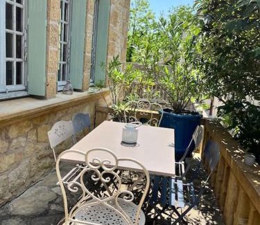 Saint-Cyprien Casa | Maison périgourdine avec spa