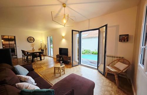 Angouleme Apartamento | Maison paisible proche centre avec piscine