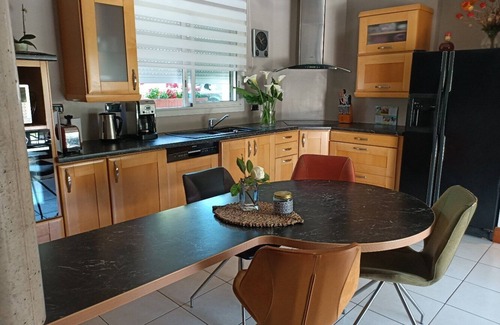 Camors Casa | Maison Plain Pied Avec Grand Jardin Paysager