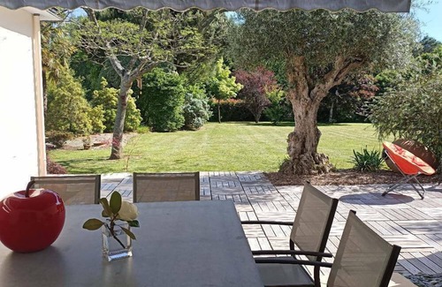 Camors Casa | Maison Plain Pied Avec Grand Jardin Paysager
